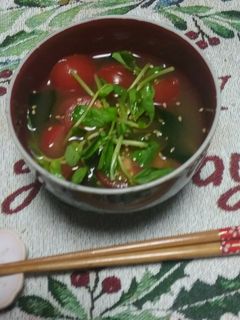 即席!ミニトマトと若布と豆苗の味噌汁-レシピのメイン写真