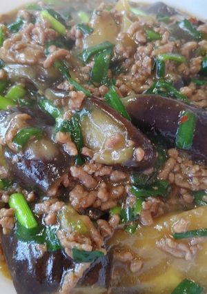 米粉でとろみ付け｡茄子､ニラの挽肉あん-レシピのメイン写真