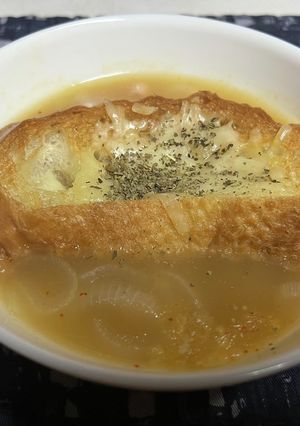 そば湯でオニオングラタンスープ-レシピのメイン写真