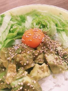 へるしーアボカドサラダ丼-レシピのメイン写真