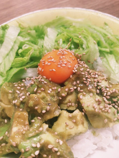 へるしーアボカドサラダ丼-レシピのメイン写真