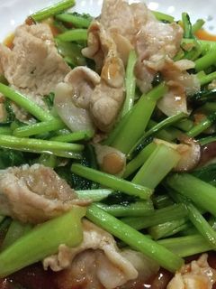 豚肉とかぶの葉のにんにく炒め-レシピのメイン写真