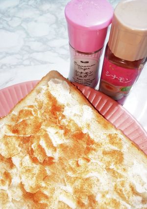 ホイップパンにシナモンシュガーかシナモン-レシピのメイン写真