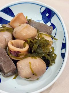 里芋とイカの煮物〜こんにゃくと昆布も〜-レシピのメイン写真