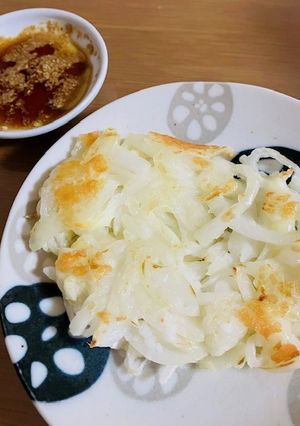 ＊米粉で作る玉ねぎとチーズのお焼き＊-レシピのメイン写真