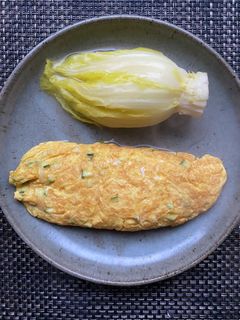 白菜のコンソメ煮とズッキーニオムレツ-レシピのメイン写真