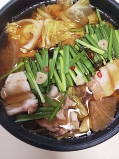 豚肉でもつ鍋風♡市販のスープ無し♪-レシピのメイン写真