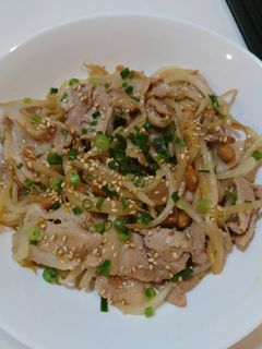 簡単!めちゃうま♪豚バラもやし納豆炒め♪-レシピのメイン写真