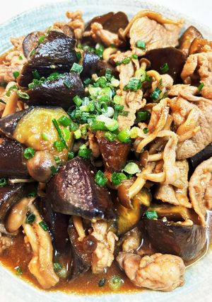 なすと豚肉の味噌炒め(しめじ入り)-レシピのメイン写真