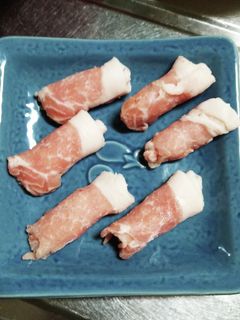 薄切り肉を米粉活用でクルクル肉巻!-レシピのメイン写真