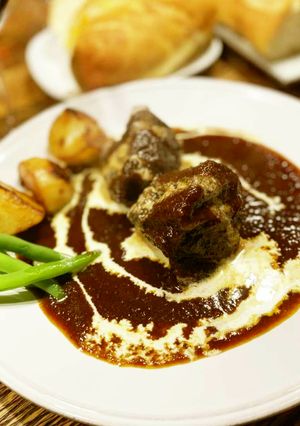 牛ホホ（スネ）肉の赤ワイン煮　フレンチ編-レシピのメイン写真