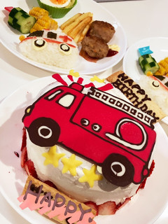 誕生日★チョコプレートで作る消防車ケーキ-レシピのメイン写真