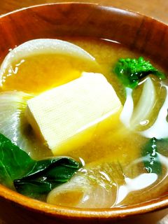 新玉葱のお味噌汁 新玉葱の切り方Ⅰ-レシピのメイン写真