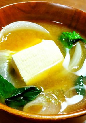 新玉葱のお味噌汁　新玉葱の切り方Ⅰ-レシピのメイン写真
