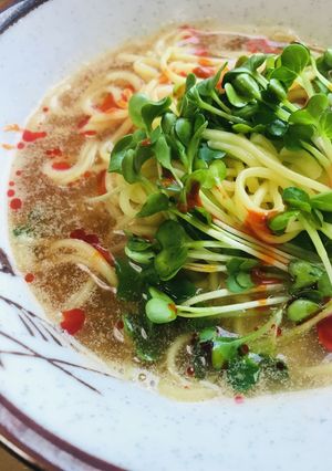 ラ王アレンジレシピ●かいわれラーメン-レシピのメイン写真