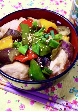 鶏肉となすとピーマンの甘酢丼♪-レシピのメイン写真