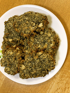 米粉で作る黒胡麻オートミールクッキー-レシピのメイン写真