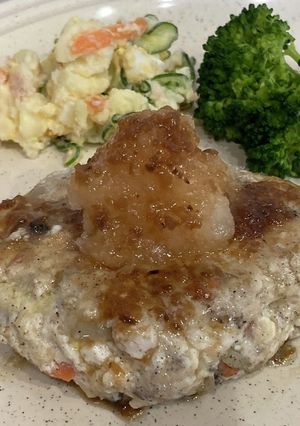 鶏ミンチと豆腐と根菜のふわふわハンバーグ-レシピのメイン写真