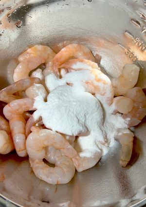 冷凍むきエビの下処理☆米粉でやってみた-レシピのメイン写真
