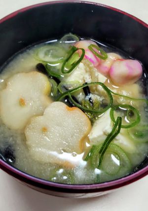 可愛い、お麩入りお味噌汁♪出汁たっぷり♡-レシピのメイン写真