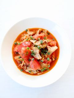 酸味がいい【トマトと豚のコチュジャン炒め-レシピのメイン写真