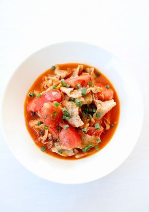 酸味がいい【トマトと豚のコチュジャン炒め-レシピのメイン写真