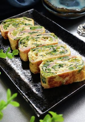 お弁当にも☆菜の花とベーコンの玉子焼き。-レシピのメイン写真