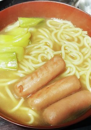 「マルちゃん塩焼きそば」を汁そばに-レシピのメイン写真