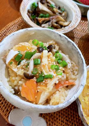 鮭としめじの炊き込みご飯♩-レシピのメイン写真