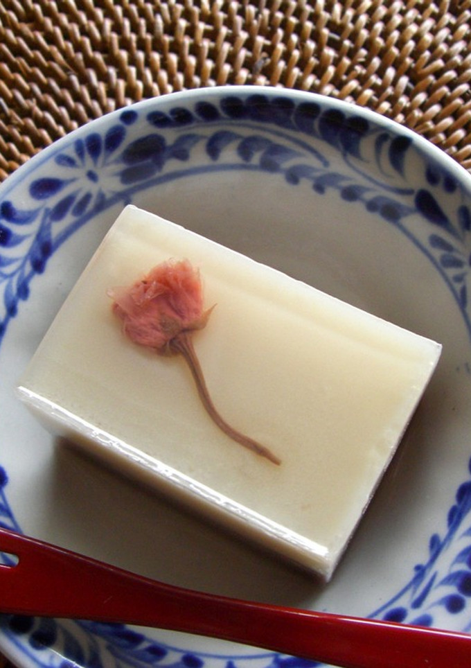 混ぜるだけ桜の二色ようかん-レシピのメイン写真