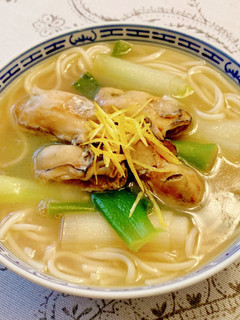 冷凍牡蠣で簡単美味♪牡蠣ねぎバターうどん-レシピのメイン写真