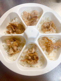 時短お弁当盛り付け記録 おにぎり 豚バラ-レシピのメイン写真