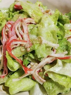 レタスとカニカマ☆ごまごまマヨサラダ-レシピのメイン写真