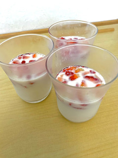いちごミルクプリン-レシピのメイン写真