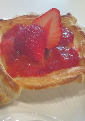 冷凍パイシートでいちごパイ-レシピのメイン写真