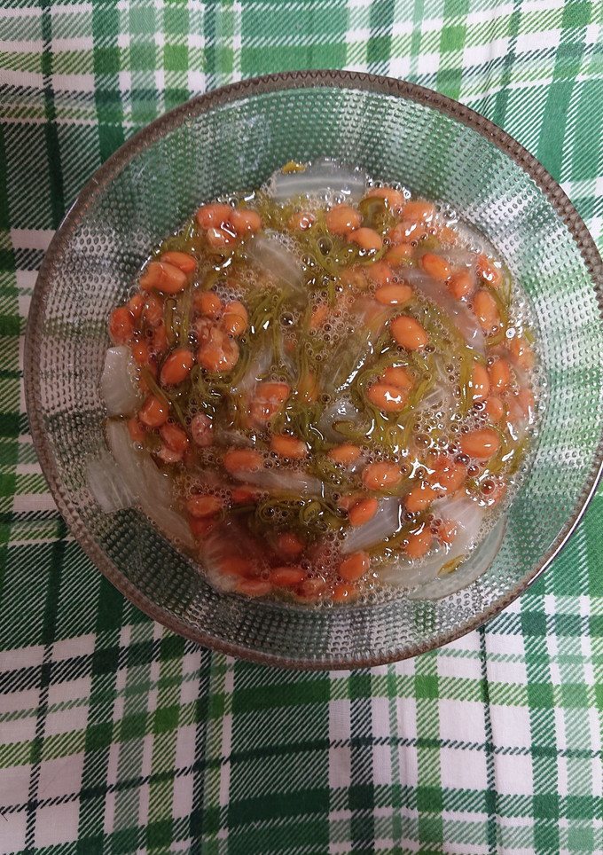 酢玉ねぎとめかぶと納豆和え物-レシピのメイン写真