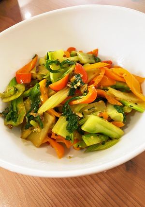 余りがちな野菜で簡単塩麹炒め☆-レシピのメイン写真