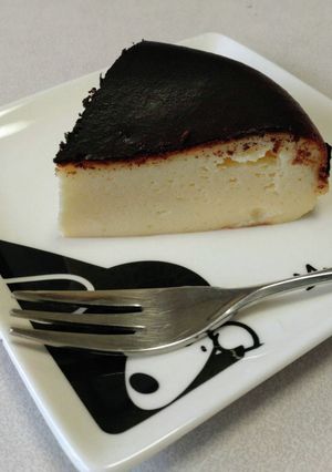 米粉を使った甘さ控えめバスクチーズケーキ-レシピのメイン写真