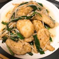 รูปของ 鶏胸肉とニラもやしの甘酢炒め