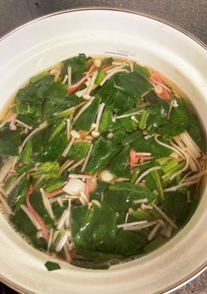 ほうれん草とカニカマのスープ（幼児食）-レシピのメイン写真