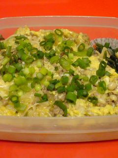 簡単★ひき肉ときのこの卵とじ丼♪-レシピのメイン写真