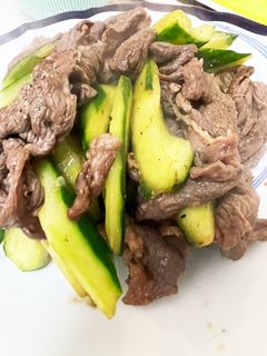 きゅうりと牛肉の美味しいーーーー炒め物-レシピのメイン写真