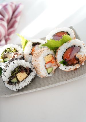 3色のごまの恵方巻き-レシピのメイン写真