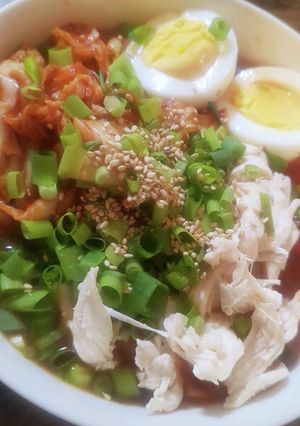 キムチトマトしらたきラーメン-レシピのメイン写真