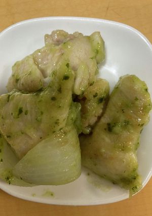 鶏胸肉のジェノベーゼソース和え-レシピのメイン写真