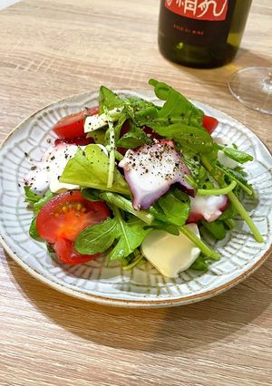 ルッコラとたこモッツァレラのサラダ-レシピのメイン写真