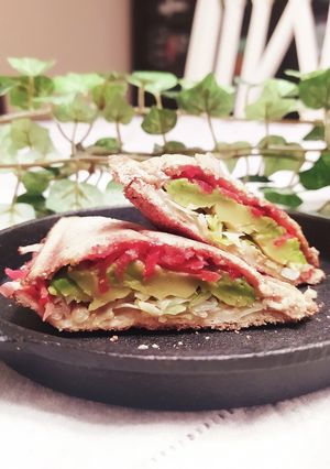 アボカドお好み焼き風ホットサンド-レシピのメイン写真