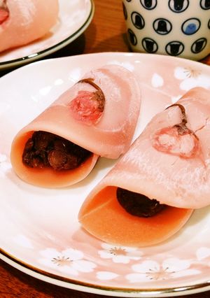 米粉で桜もち、花トップ。-レシピのメイン写真