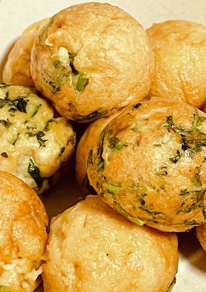 たこ焼き器で米粉パクチー海老焼き-レシピのメイン写真