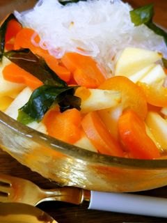 リンゴとニンジンの春雨サラダ-レシピのメイン写真